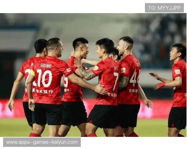 长春亚泰强压节奏再次占据上风 长春亚泰强压节奏再次占据上风