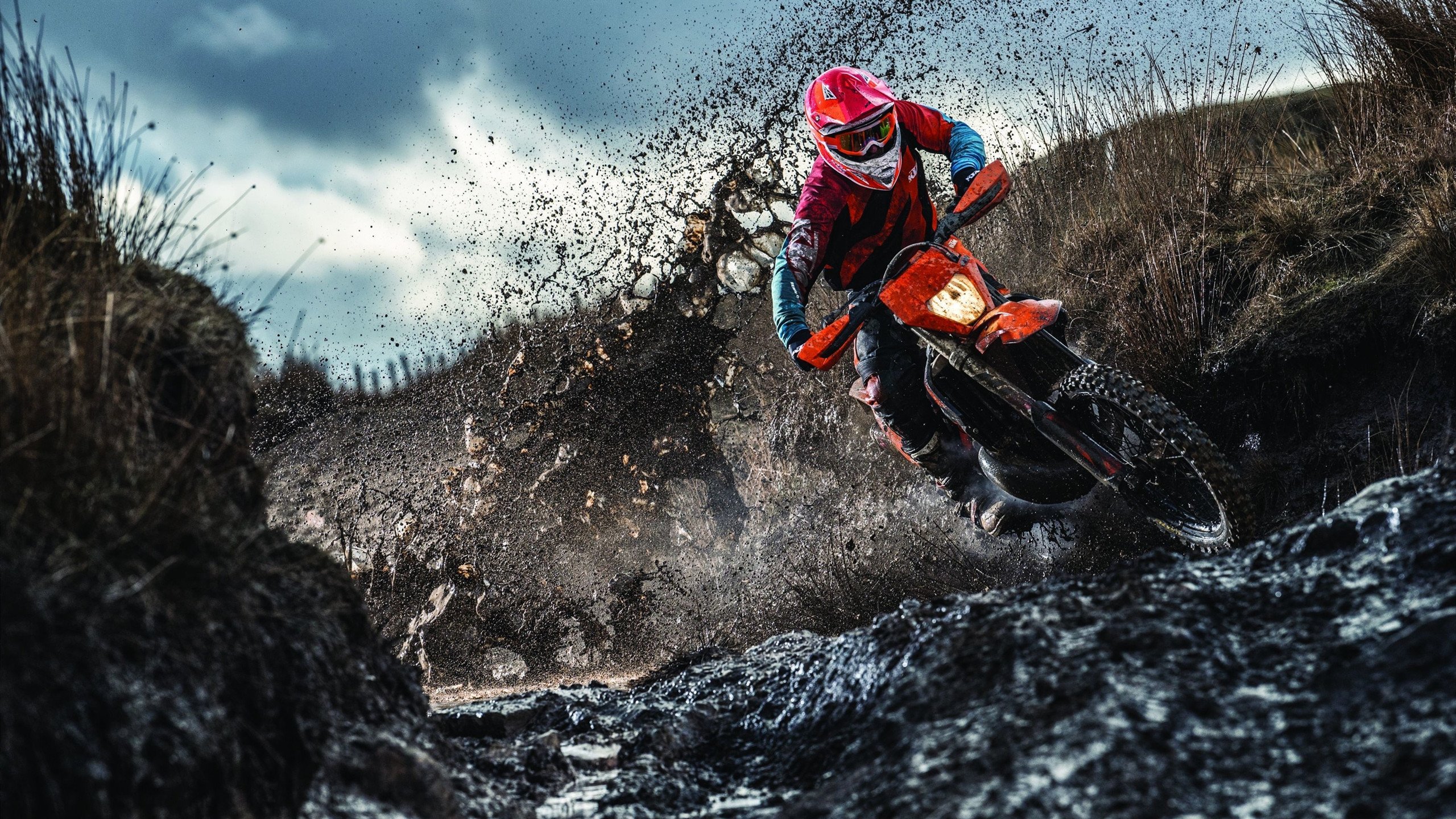 中国体操少年锦标赛男子双杠项目福建小将发挥稳定首次摘金，中国少年体操视频